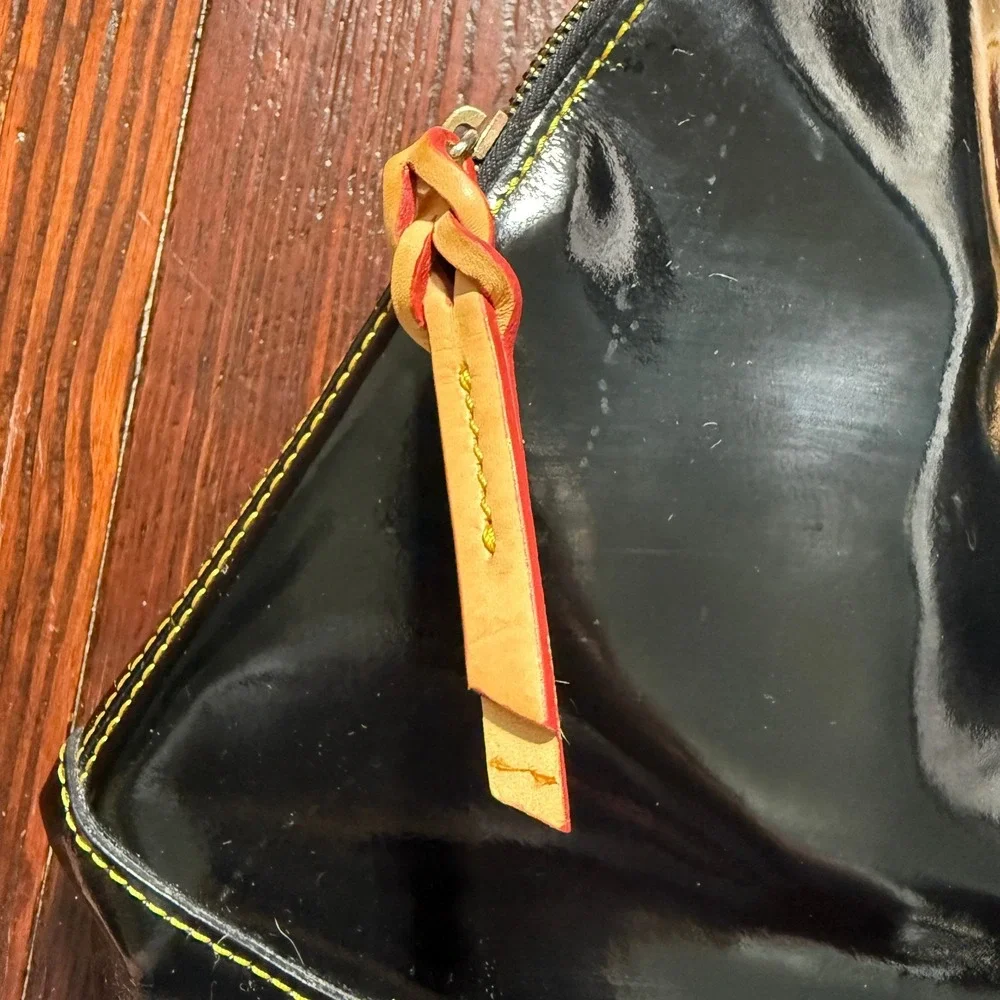 Vintage Dooney & Bourke Purse Glossy‎ Black Brown Leather Hobo Bag